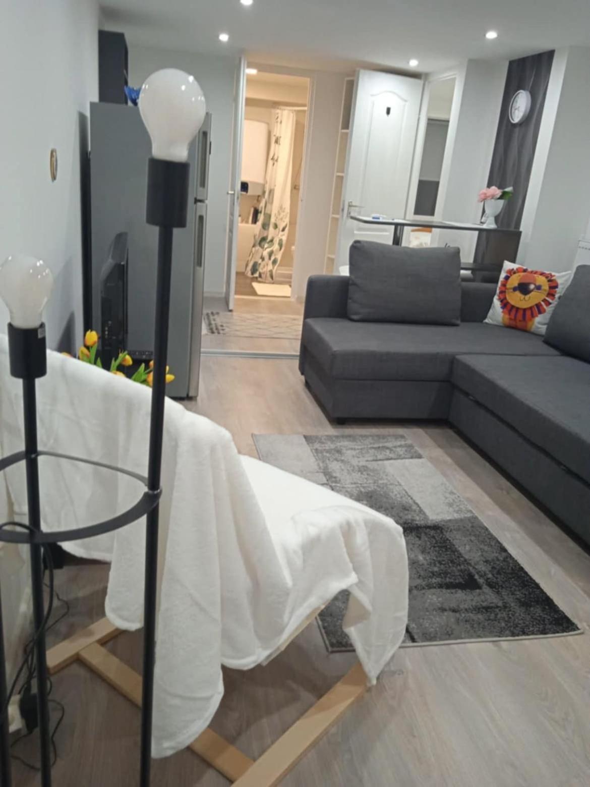 Dobozi Apartman Debrecen Exterior photo